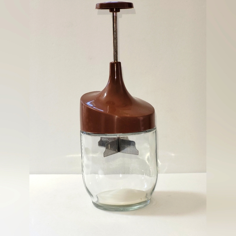 Vintage Gemco nut chopper